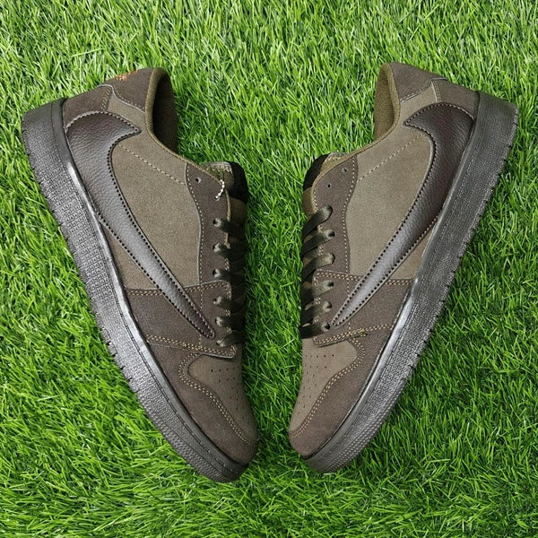 TRAVIS SCOTT VELVET BROWN