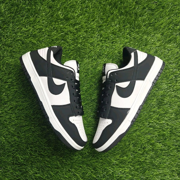 DUNK LOW PANDA