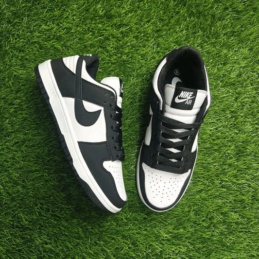 DUNK LOW PANDA